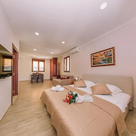 City Apartments Apartamento Budva